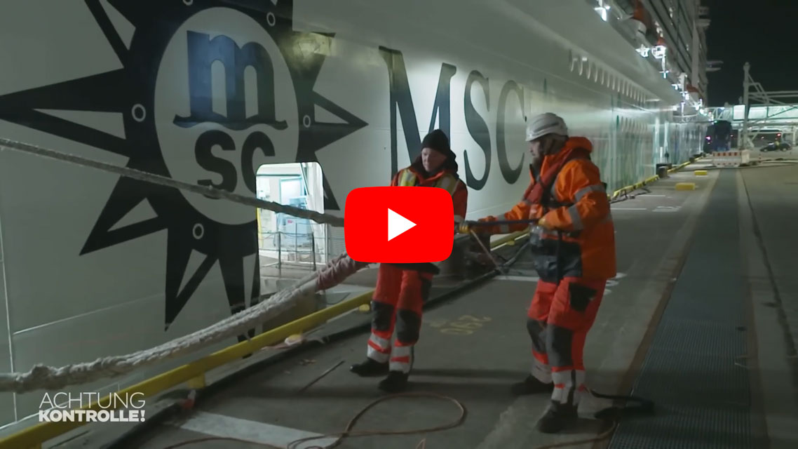 TV-report: One of the most dangerous jobs at the Port of Hamburg!