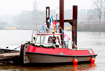 H.S.H. Festmacherboot Lütt Deern bei der Schiffstaufe im Februar 2016